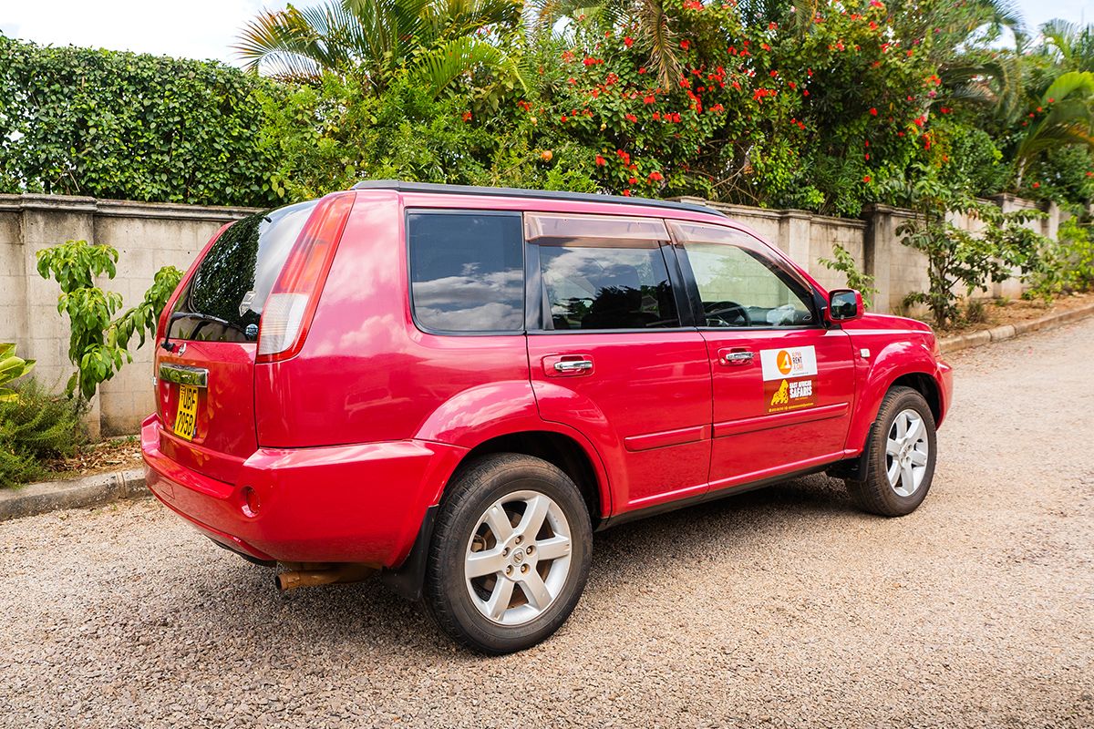 Nissan Xtrail, 4 seater, Automatic Transmission