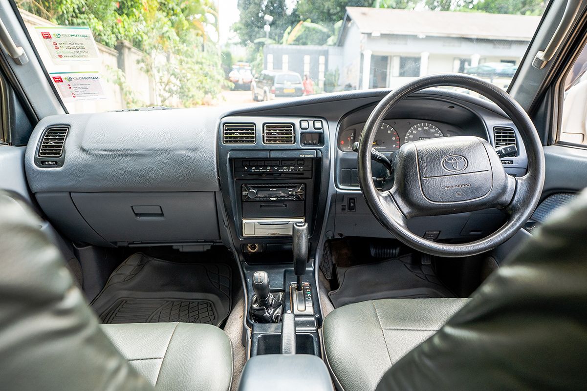 Toyota Hilux Surf 4x4 Automatic transmission 5 seater