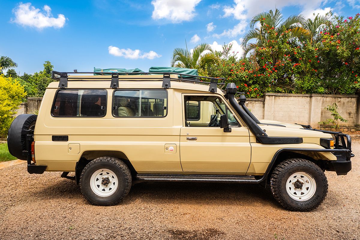 Toyota Land Cruiser Hard Top Open Roof, 6 seater, Manual Transmission