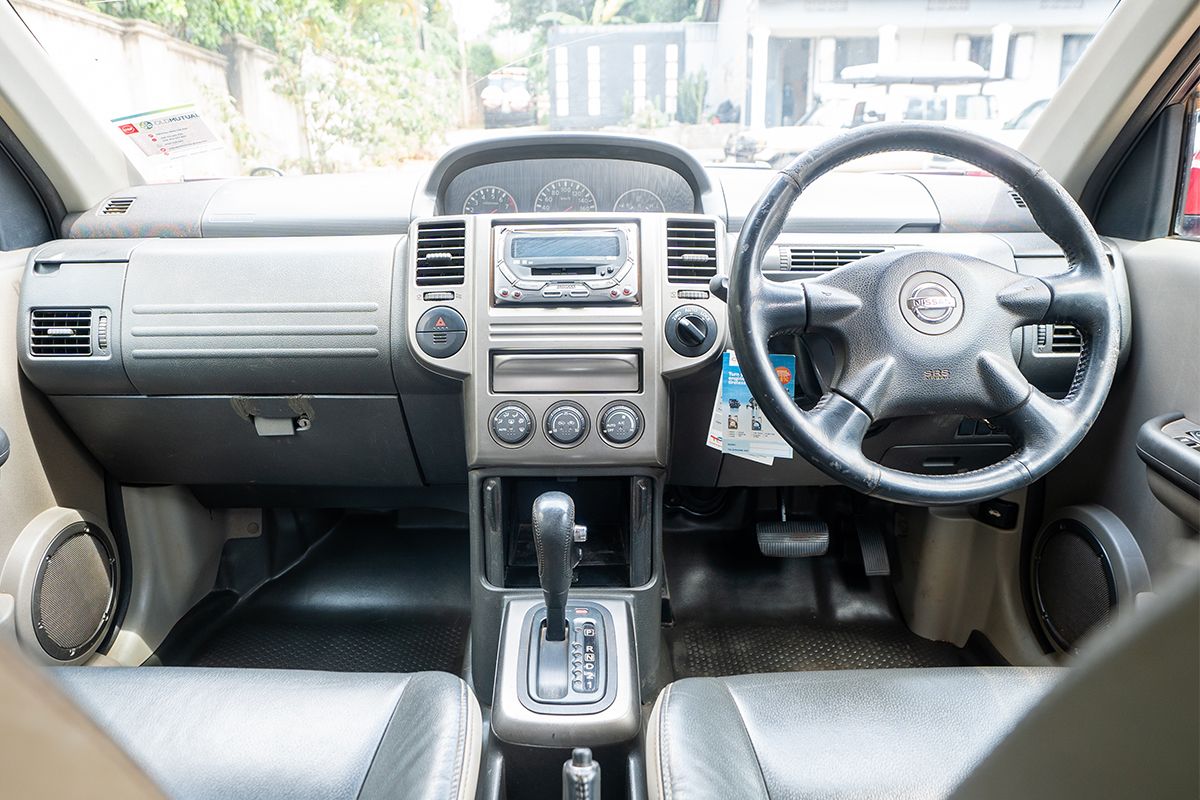 Nissan Xtrail, 4 seater, Automatic Transmission