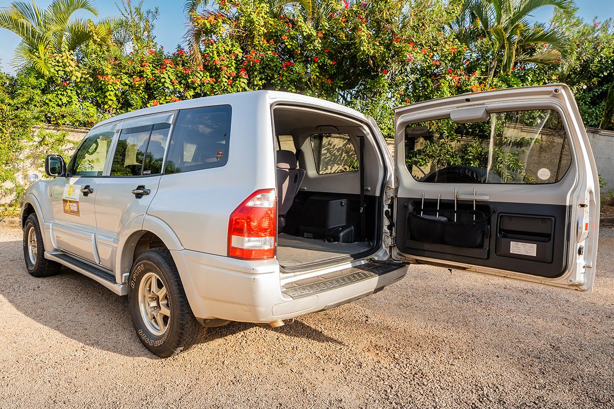 Mitsubishi Pajero GDI, 5 Seater, Automatic Transmission