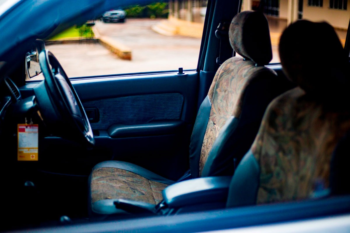 Toyota Hilux Surf, 5 Seater, Automatic Transmission