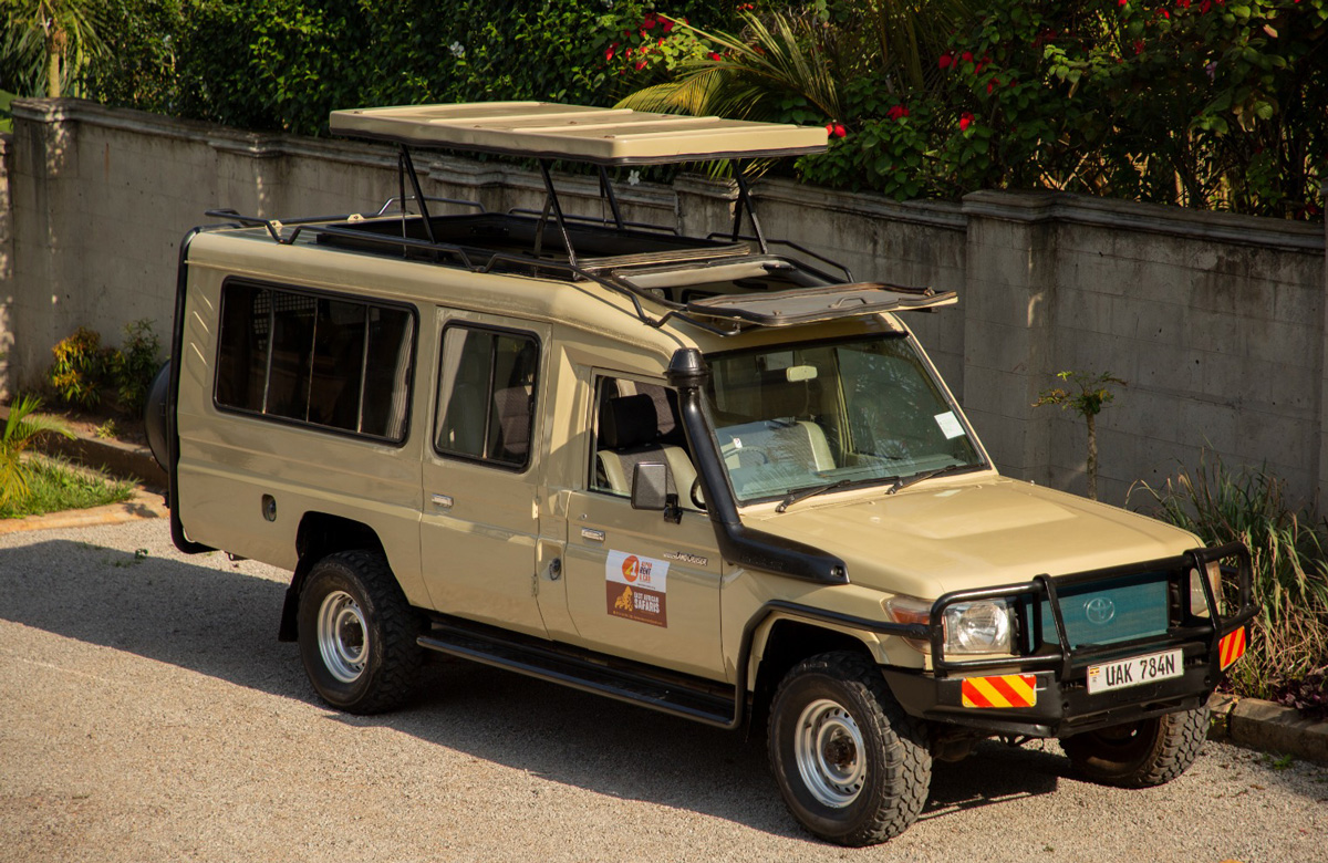 Land Cruiser Hard Top 8-Pax Stretch Extended Safari Landcruiser,  8 Seater, Manual Transmission