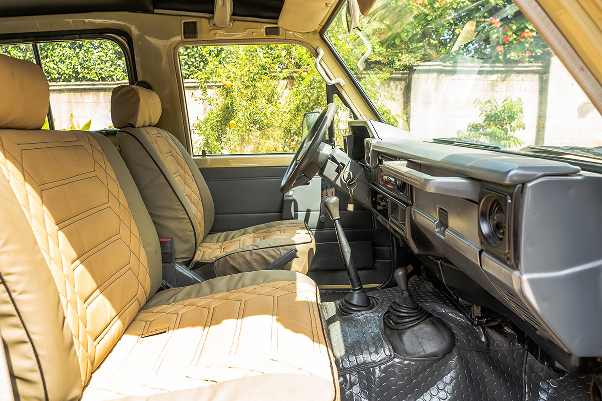 Toyota Land Cruiser Hard Top Open Roof & Non Open Roof, Both 6 & 5 Seater, Manual Transmission & Left Hand Drive